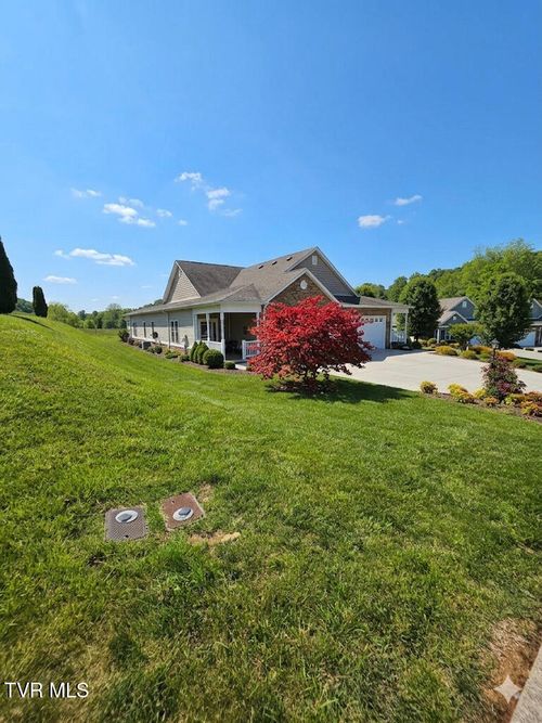 6a-11579 Meadowood Dr, Bristol, VA, 24202-1772 | Card Image