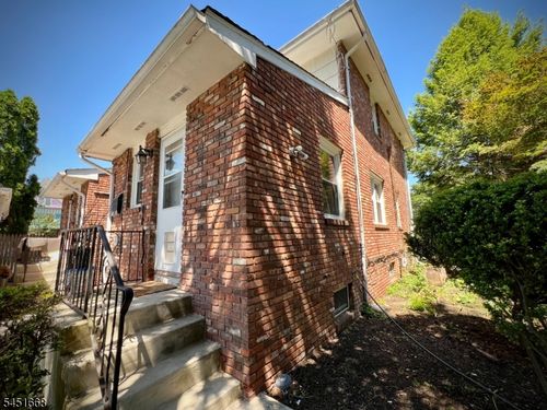 1-201 E 9th St, Plainfield, NJ, 07060-2530 | Card Image