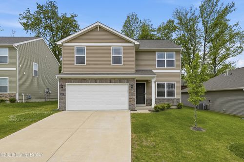8990 Auburn Woods Rd, Louisville, KY, 40214-7610 | Card Image