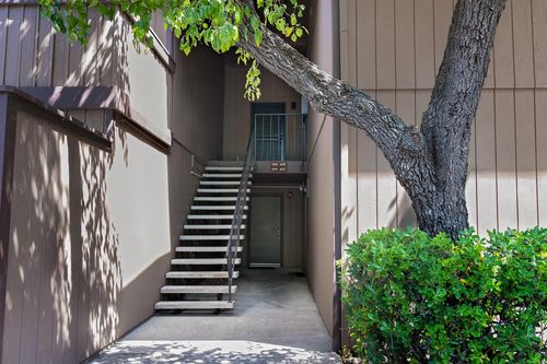 500-935 Fulton Ave, Sacramento, CA, 95825-4550 | Card Image