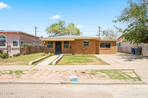 221 Coronado Road, El Paso, TX, 79915 | Card Image