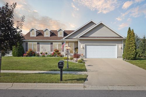 336 Lakeview Dr, Whitewater, WI, 53190-2224 | Card Image