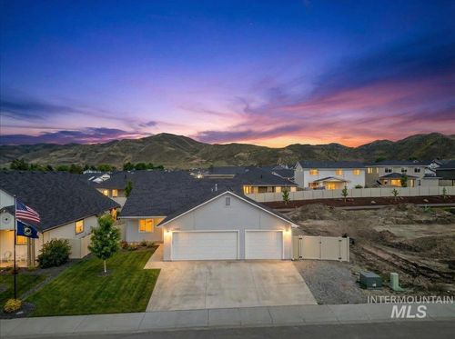 1440 Castle Way, Emmett, ID, 83617-3903 | Card Image