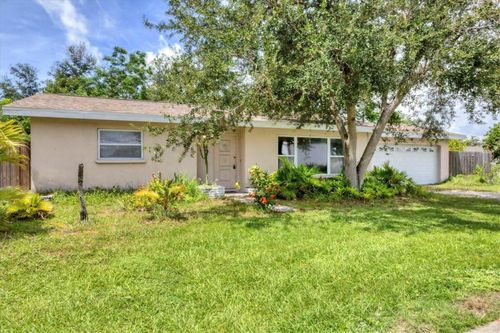 2104 S Tuttle Ave, SARASOTA, FL, 34239-4130 | Card Image