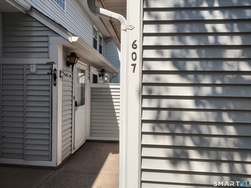 607-607 Spring Meadow Rd, South Windsor, CT, 06074-1633 | Card Image