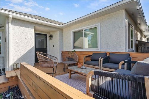 5824 Compass Dr, Los Angeles, CA, 90045-1703 | Card Image