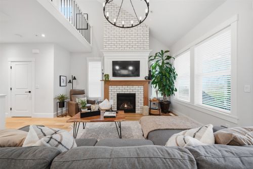 8-21858 47b Avenue, Langley, BC, V3A8H1 | Card Image
