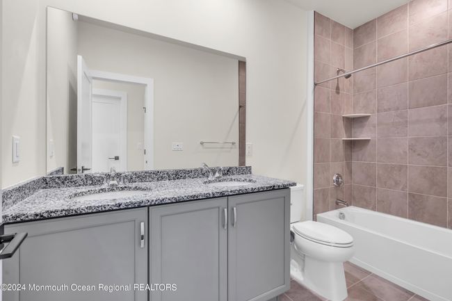 6 Augustus Dr, Condo with 4 bedrooms, 4 bathrooms and null parking in Middletown NJ | Image 25
