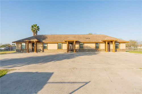 apt-c-17002 Queen Palm Dr, Penitas, TX, 78576-7456 | Card Image