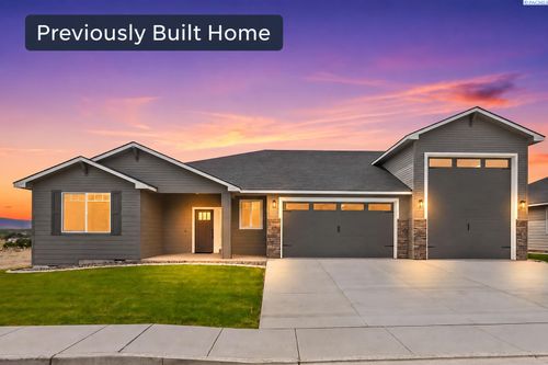 7247 W 31st Pl, Kennewick, WA, 99338 | Card Image
