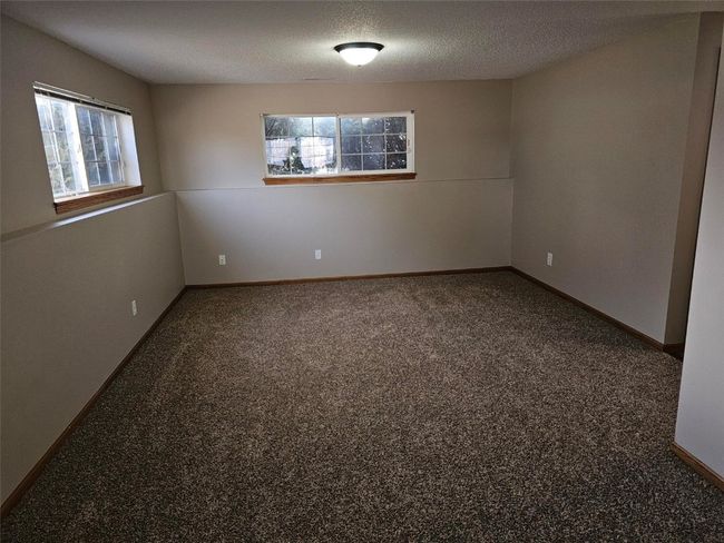 203 Maxwell Dr Sw, House other with 3 bedrooms, 3 bathrooms and null parking in Shellsburg IA | Image 17