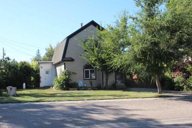 309 Centre St, House other with 3 bedrooms, 1 bathrooms and 1 parking in Bow Island AB | Image 18