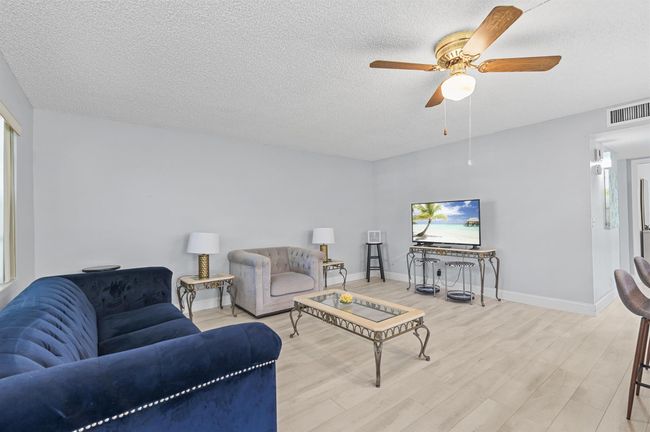 590 Normandy M, Condo with 2 bedrooms, 2 bathrooms and null parking in Delray Beach FL | Image 4