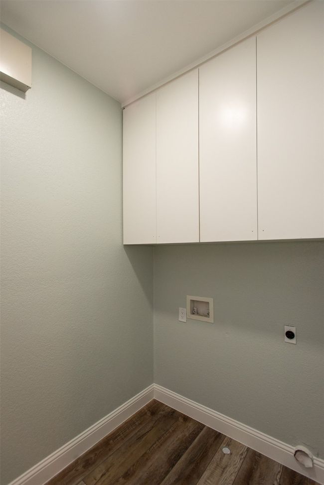 904 N Main St, House other with 3 bedrooms, 2 bathrooms and null parking in Kemp TX | Image 24