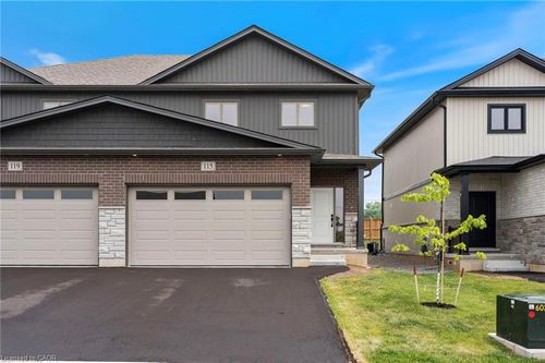 115 Amber St, Waterford, ON, N0E1Y0 | Card Image