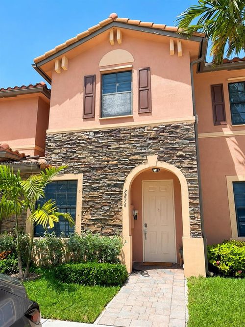 8876 W 35th Way, Hialeah, FL, 33018-1889 | Card Image