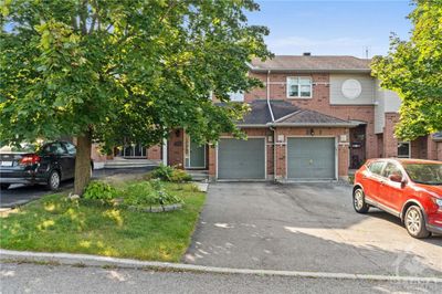 122 Kimberwick Cres, Townhouse with 3 bedrooms, 4 bathrooms and 2 parking in Ottawa ON | Image 1