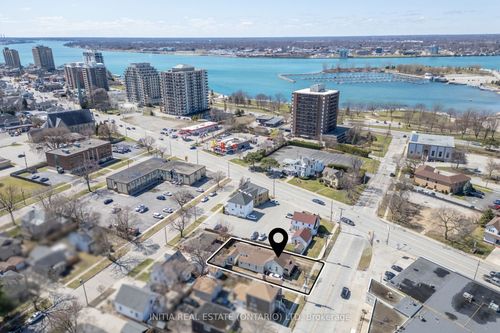 187 Maxwell St, Sarnia, ON, N7T5C2 | Card Image