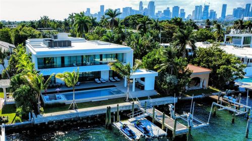 375 N Hibiscus Dr, Miami Beach, FL, 33139-5123 | Card Image
