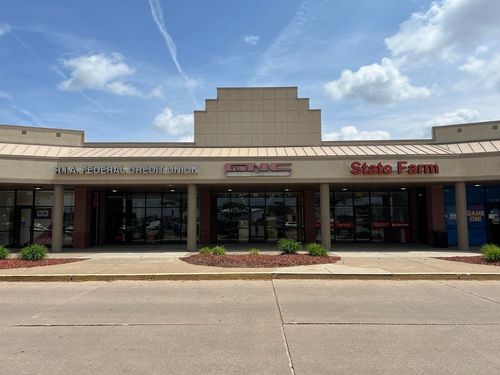 ste-7-2001 5th St, Silvis, IL, 61282-2903 | Card Image