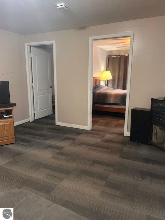 535 Midland St, House other with 2 bedrooms, 1 bathrooms and null parking in Merrill MI | Image 9