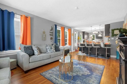 8 Wickman Dr, Gardner, MA, 01440-1851 | Card Image