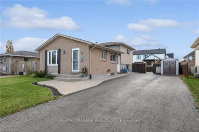 19 Acadia Dr, House other with 2 bedrooms, 2 bathrooms and 6 parking in Welland ON | Image 1