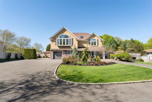 53 Burr Rd, East Northport, NY, 11731-5335 | Card Image