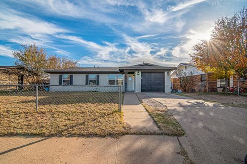 1714 Maple Ave, Midland, TX, 79705-6912 | Card Image