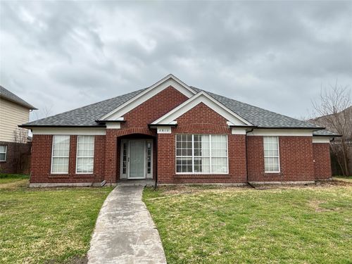 2812 Clearmeadow Dr, Mesquite, TX, 75181-1570 | Card Image