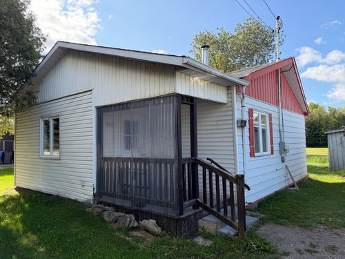 948 Rang Ste-Henriette, Saint Lin  Laurentides, QC, J5M2P6 | Card Image