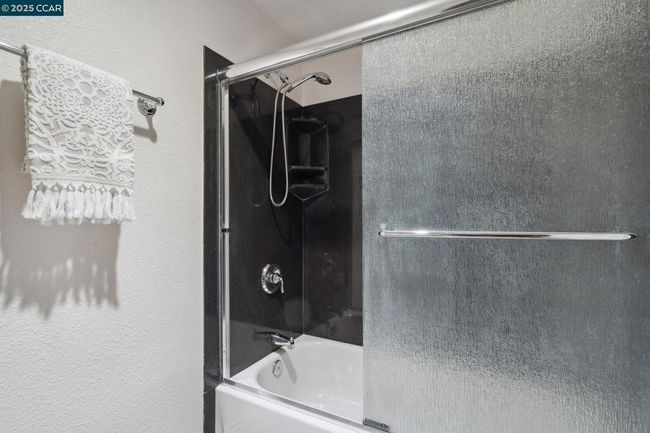 APT-109 - 155 Sharene Ln, Condo with 1 bedrooms, 1 bathrooms and 1 parking in Walnut Creek CA | Image 25
