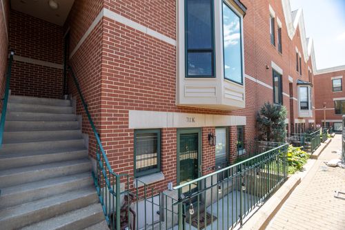 apt-k-711 S Ashland Ave, Chicago, IL, 60607-5423 | Card Image