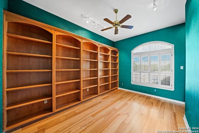 2029 Crown Ridge Dr, House other with 4 bedrooms, 3 bathrooms and null parking in Kerrville TX | Image 22