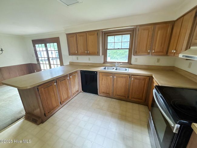 13015 Hobbton Hwy, House other with 4 bedrooms, 2 bathrooms and null parking in Newton Grove NC | Image 6