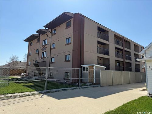 104-607 10th St, Humboldt, SK, S0K2A0 | Card Image