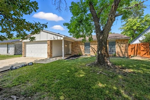 1310 California Trl, Grand Prairie, TX, 75052-2076 | Card Image