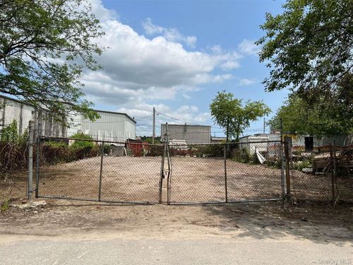 0 Pond Road, Islip, NY, 11779 | Card Image