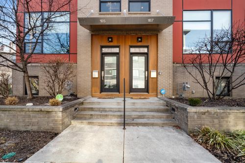 107 Aston Row Ln, Columbus, OH, 43201-3779 | Card Image