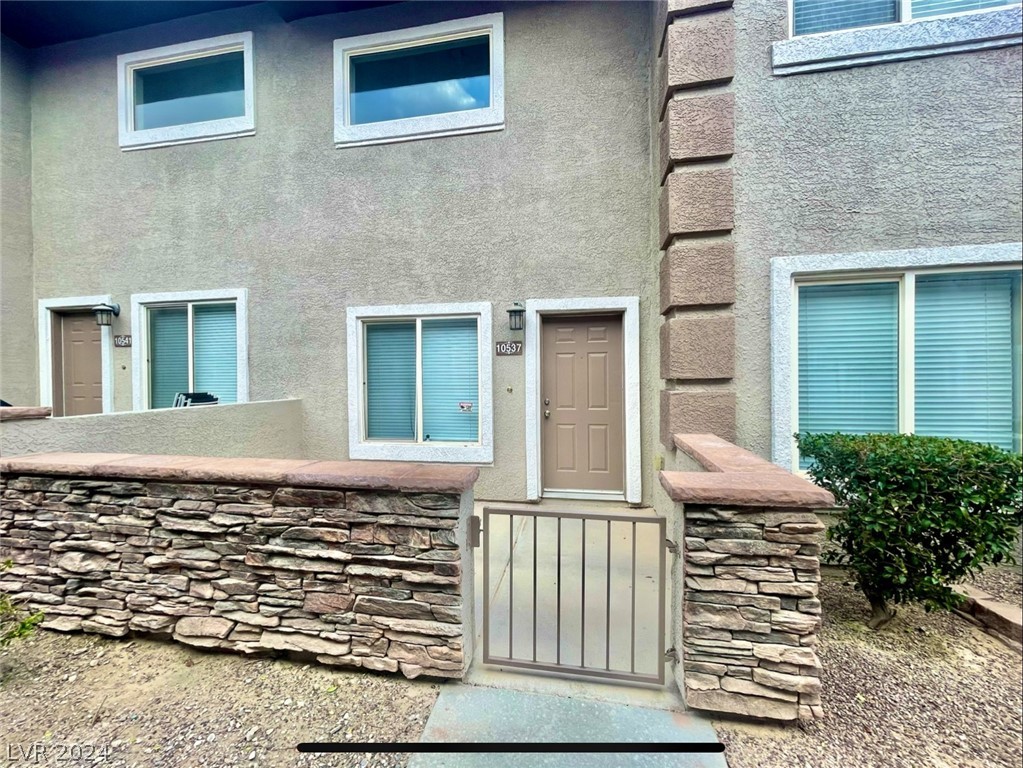 Gold Shadow Ave, Las Vegas, NV 89129
