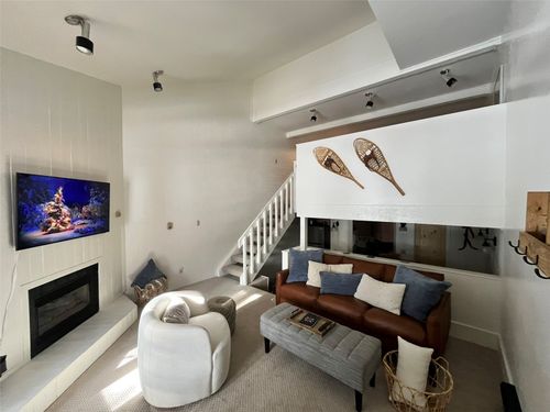 109-1920 Ski Time Square Dr, Steamboat Springs, CO, 80487-9000 | Card Image