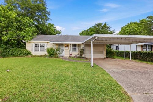 2230 8th Street, Port Neches, TX, 77651 | Card Image