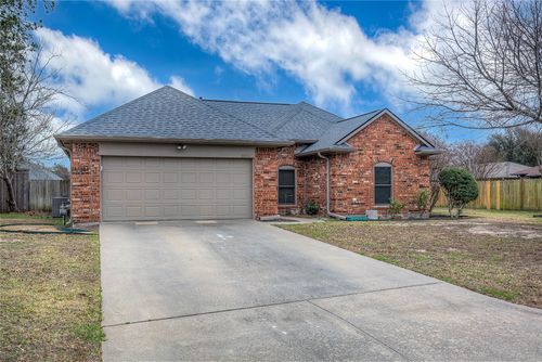 6911 Gold Street, Greenville, TX, 75402 | Card Image
