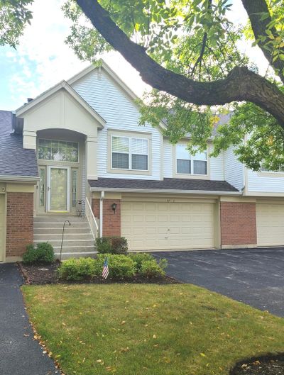 2 - 1671 Chelmsford Court, Condo with 3 bedrooms, 2 bathrooms and 2 parking in Bartlett IL | Image 2