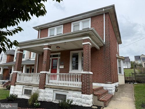 134 W 8th Ave, CONSHOHOCKEN, PA, 19428-1404 | Card Image