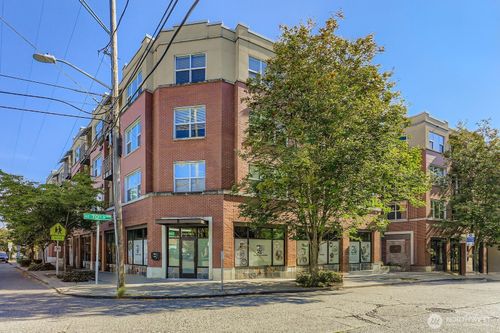 unit-207-413 Ne 70th St, Seattle, WA, 98115-5483 | Card Image