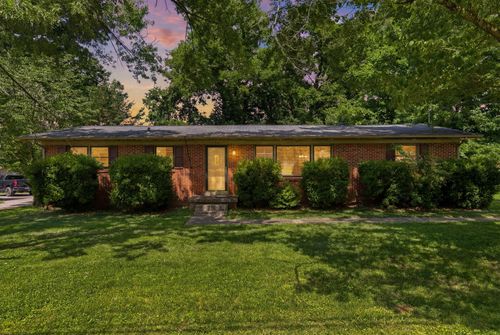 106 Burrum Dr, Shelbyville, TN, 37160-4307 | Card Image