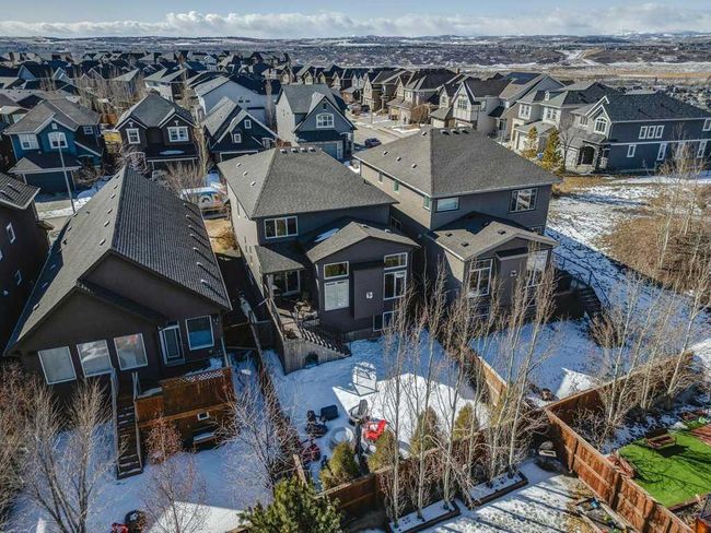 69 Cranarch Common Se, Home with 4 bedrooms, 3 bathrooms and 4 parking in Calgary AB | Image 3