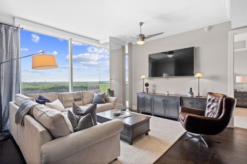 1909-3630 Peachtree Rd Ne, Atlanta, GA, 30326-1544 | Card Image