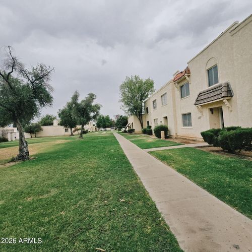 5725 N 44th Ln, Glendale, AZ, 85301-6307 | Card Image